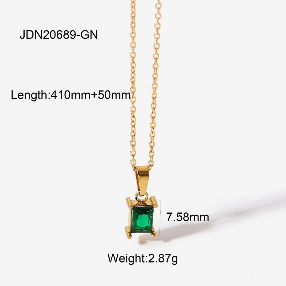 Emerald Lana Necklace - Picture 7 of 8
